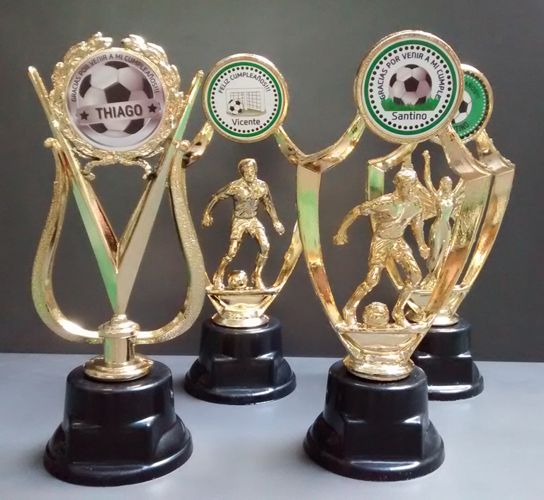 Trofeos copas y medallas deportivas personalizados tienda online 